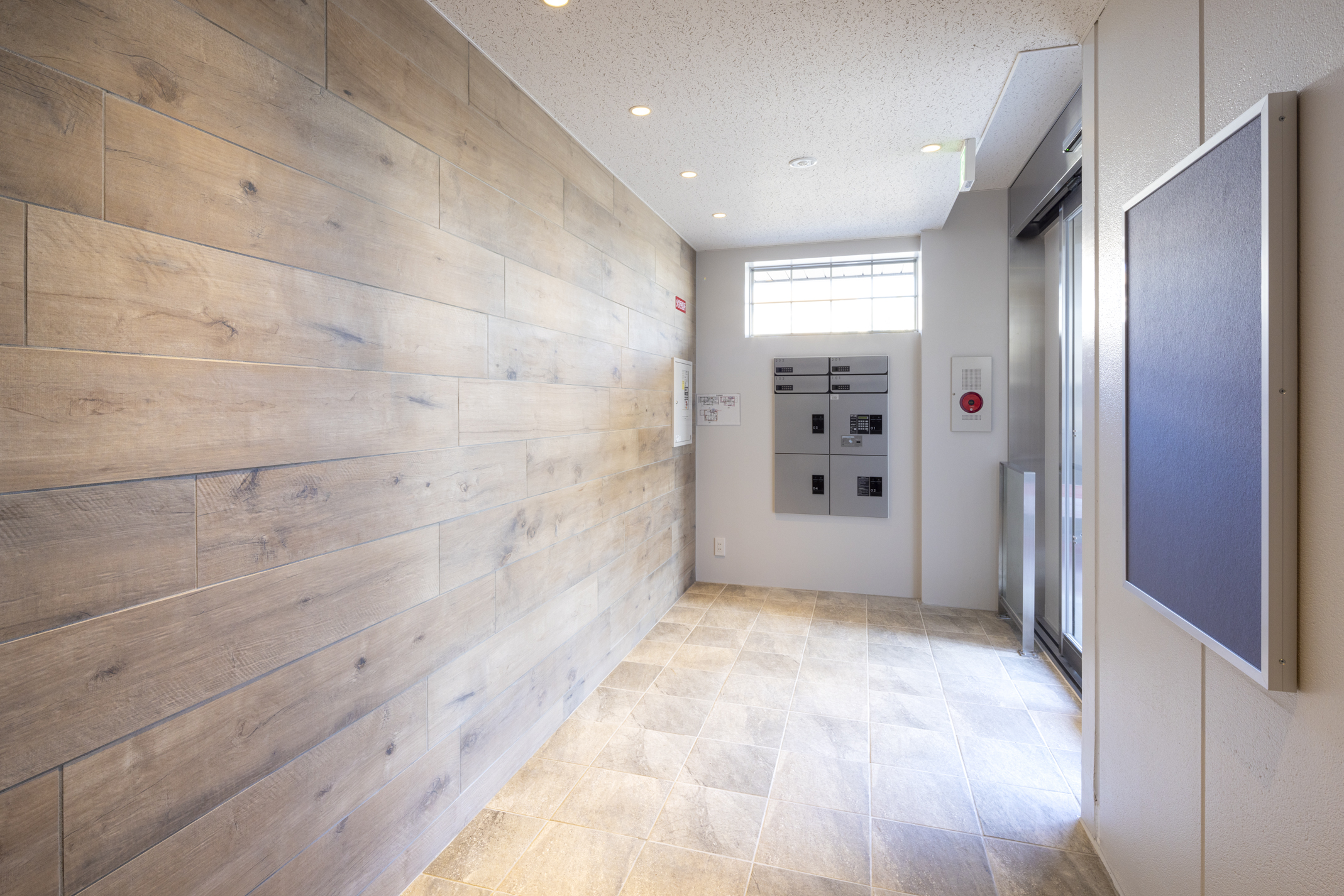 エントランスホール(1F)