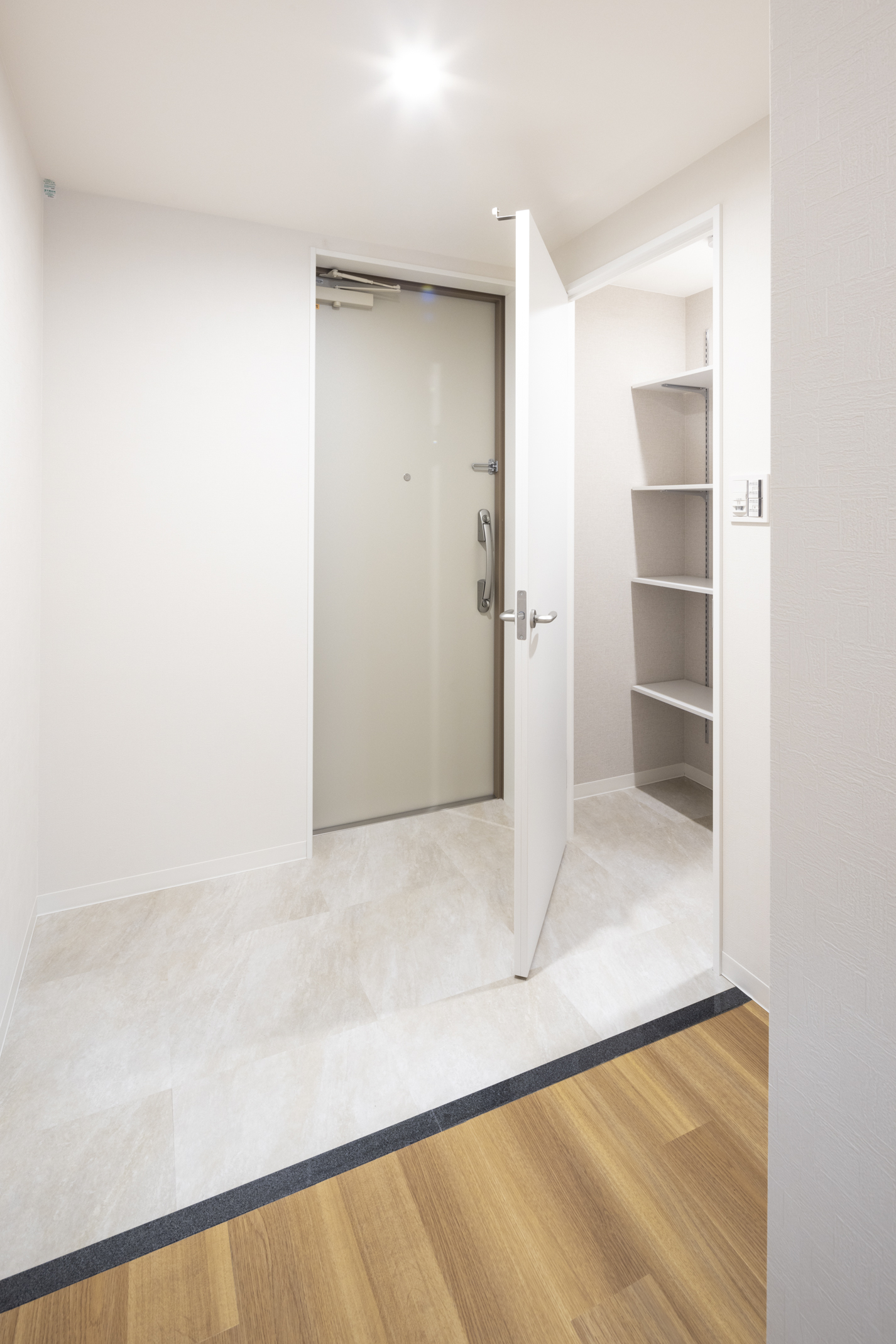 玄関ホール(Aタイプ)